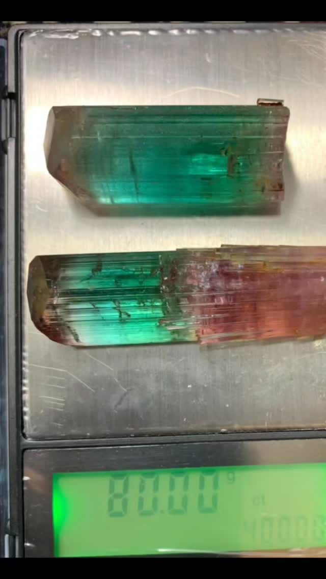 Post 7 by Yaqoob Gems on Instagram (video)