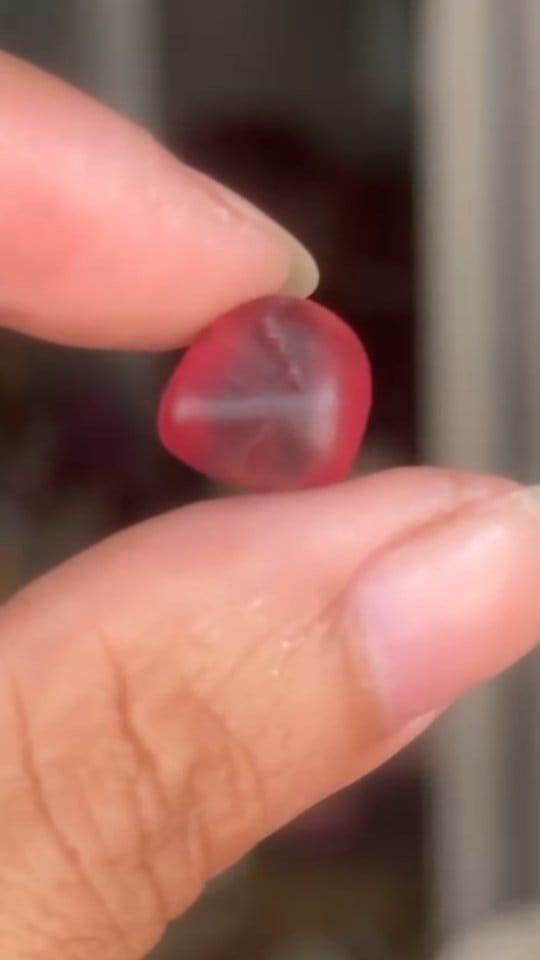 Post 8 by Yaqoob Gems on Instagram (video)