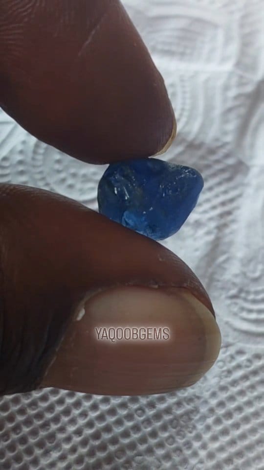 Post 6 by Yaqoob Gems on Instagram (video)