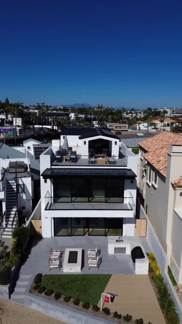 Post 8 by Brian Liberto, Global Real Estate Advisor on Instagram (video)
