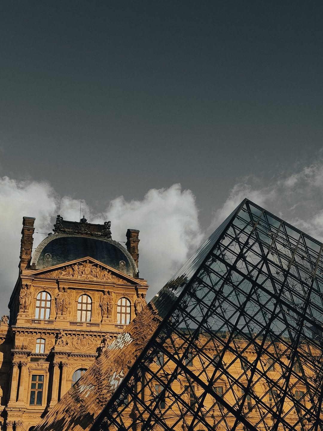 Post 4 by Alireza Hamid on Instagram (image)
