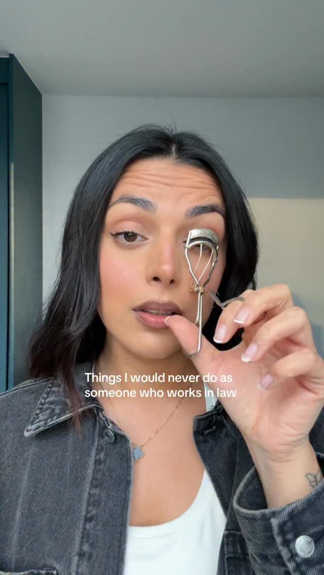Post 3 by Lima Bronwyn on Instagram (video)