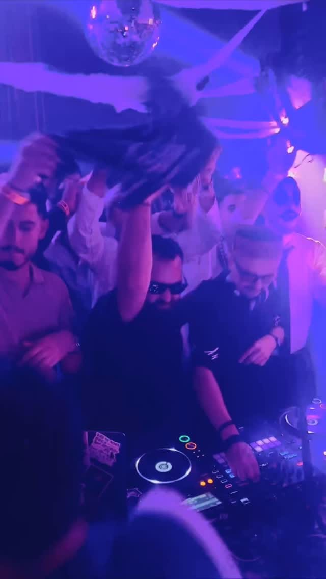 Post 5 by D J  S u p e r M i k e on Instagram (video)