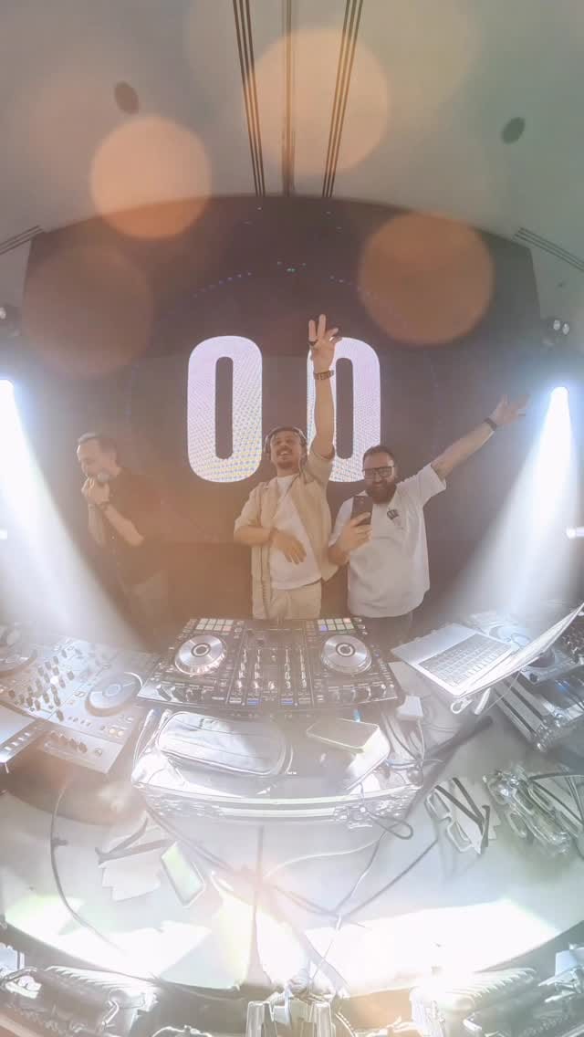 Post 2 by D J  S u p e r M i k e on Instagram (video)