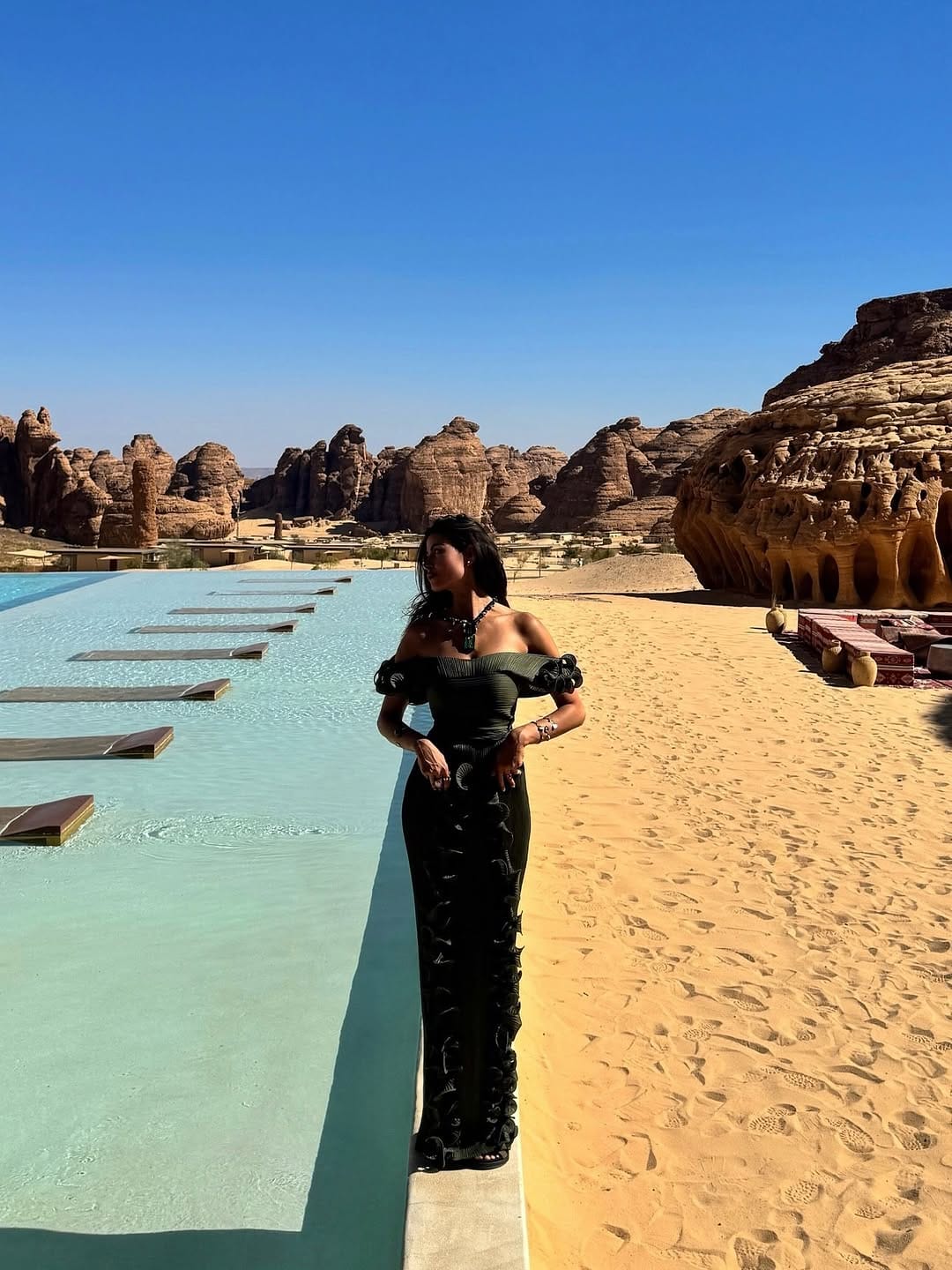 Post 4 by ⵈ Romina Dam༑ཾan ⵈ on Instagram (carousel)
