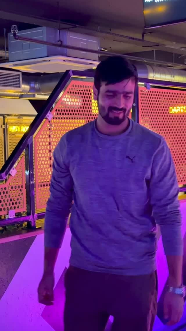 Post 7 by Faizan Ahmed (Abbasi) on Instagram (video)