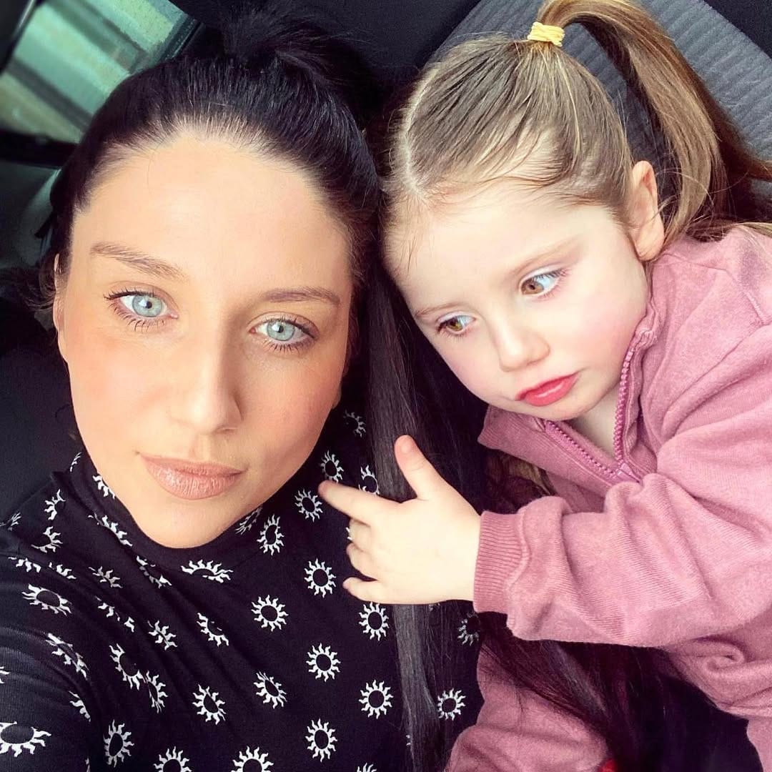 Post 2 by Jordan & Hadley Mila on Instagram (carousel)
