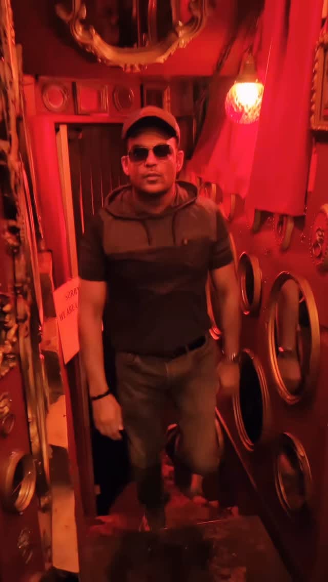 Post 2 by Sunny L [Official] ☑ on Instagram (video)