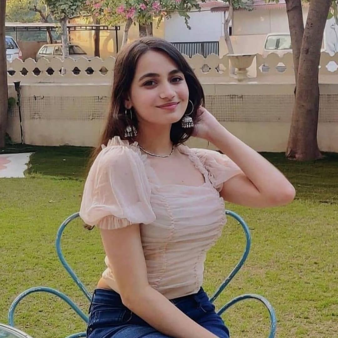 Post 7 by ✨Tanisha Mukherjee✨ on Instagram (image)
