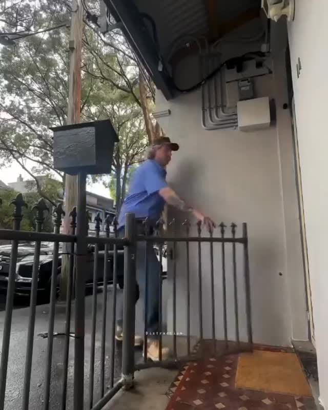 Post 1 by BAD BAD UX on Instagram (video)