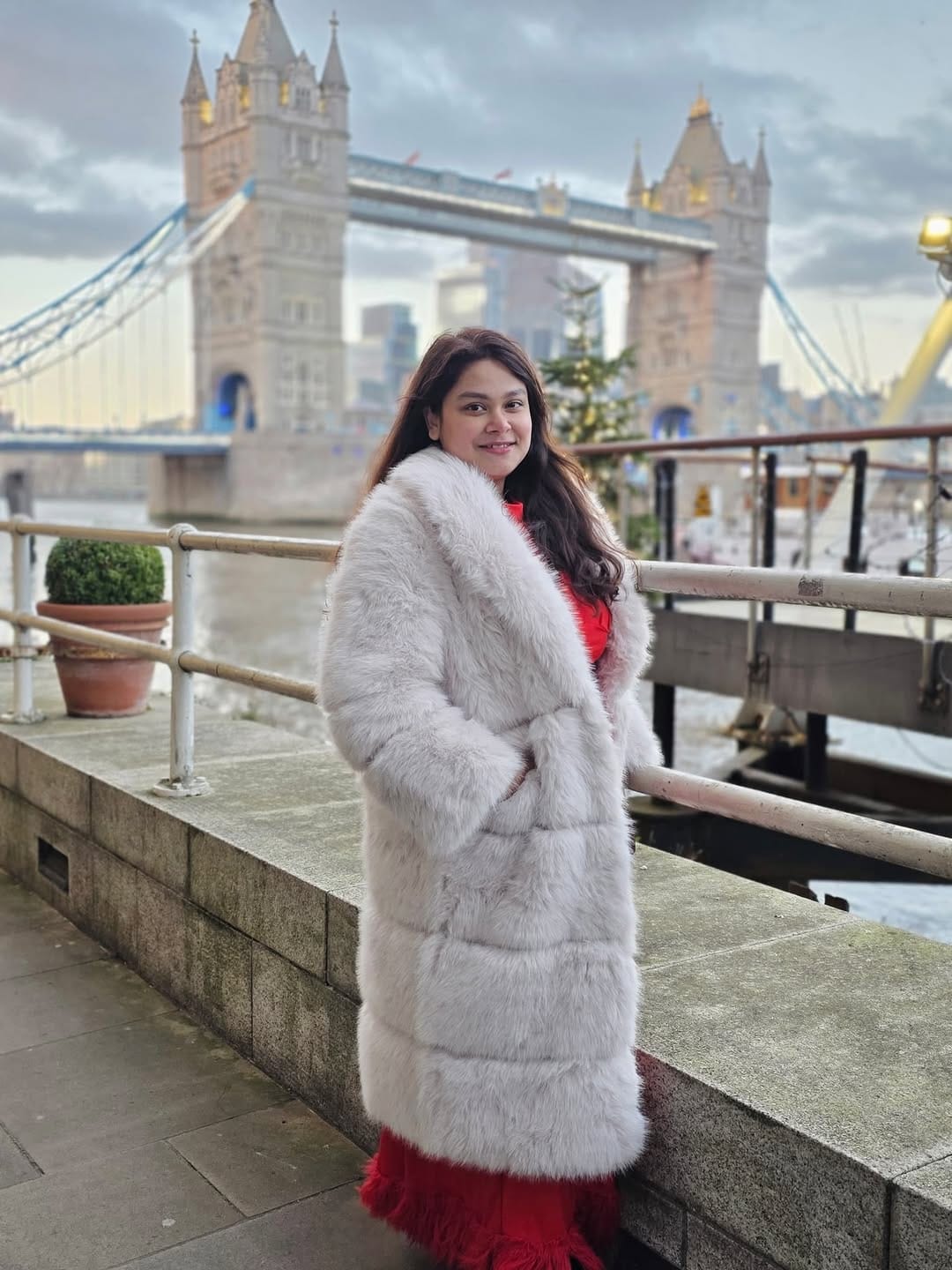 Post 3 by Sarmistha Nag | YOUTUBER📍🇬🇧🇮🇳 on Instagram (carousel)