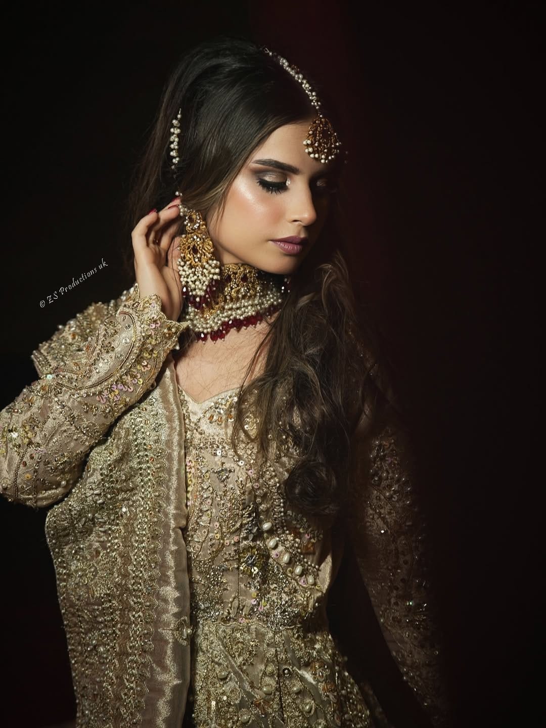 Post 8 by HS DESIGNER WARDROBE on Instagram (carousel)