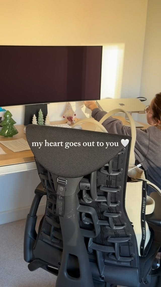 Post 9 by Jackie (Carmen Santos) on Instagram (video)