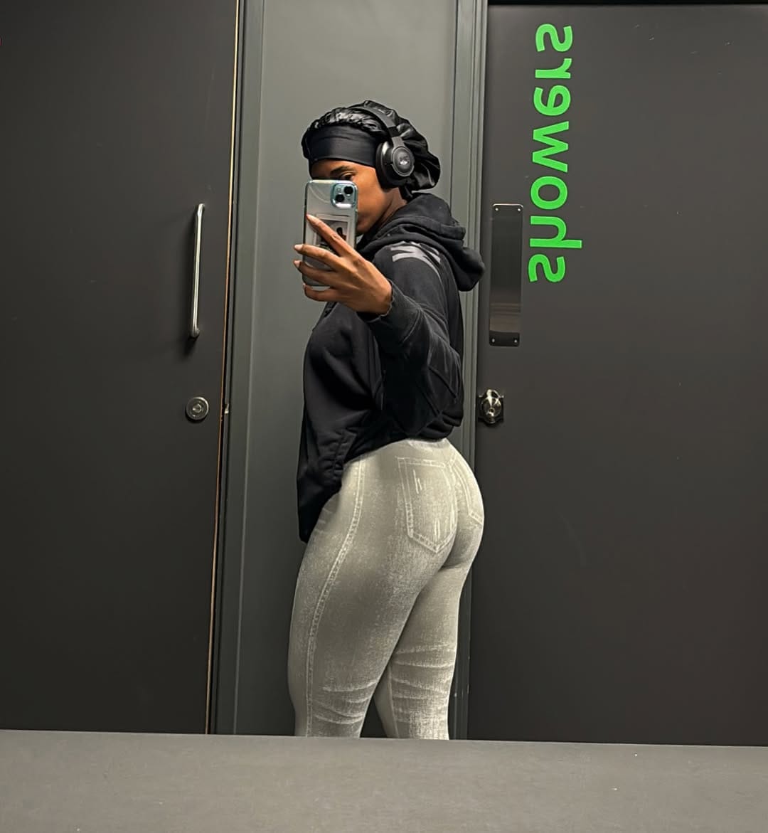Post 4 by Arianny Reyes | Women’s Fitness Coach on Instagram (carousel)