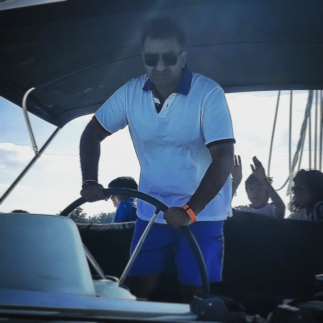 Post 6 by MJ on Instagram (image)