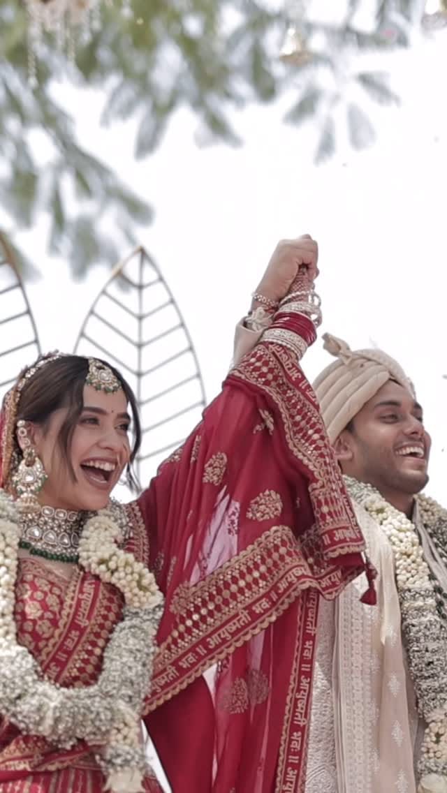 Post 8 by Neha Geed Dixit on Instagram (video)