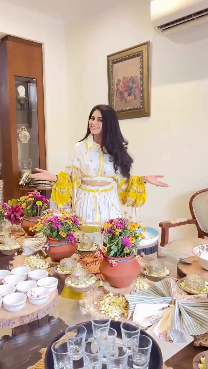 Post 10 by Prakshi Gupta on Instagram (video)