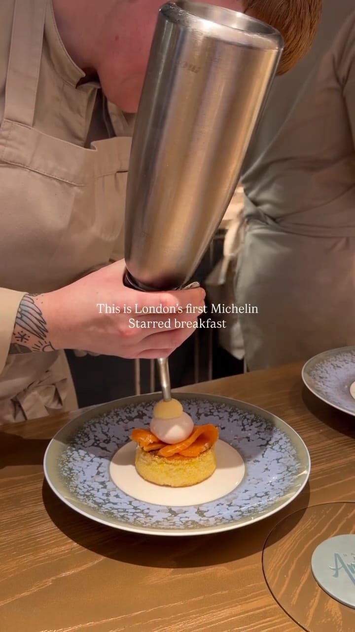 Post 1 by Pretty Little London on Instagram (video)