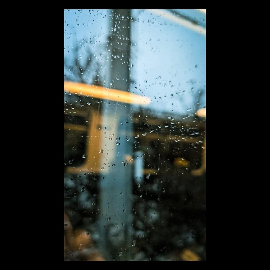 Post 1 by Photographer Steve Jones on Instagram (carousel)