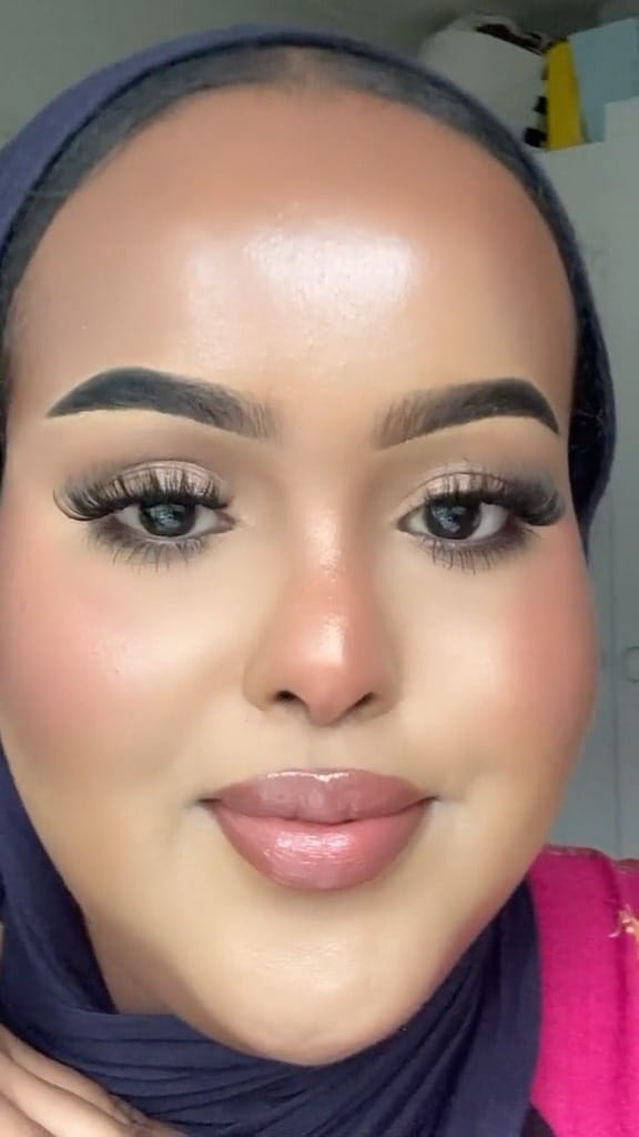 Post 10 by 𝗛𝗮𝗻𝗻𝗮𝗵 💋 on Instagram (video)