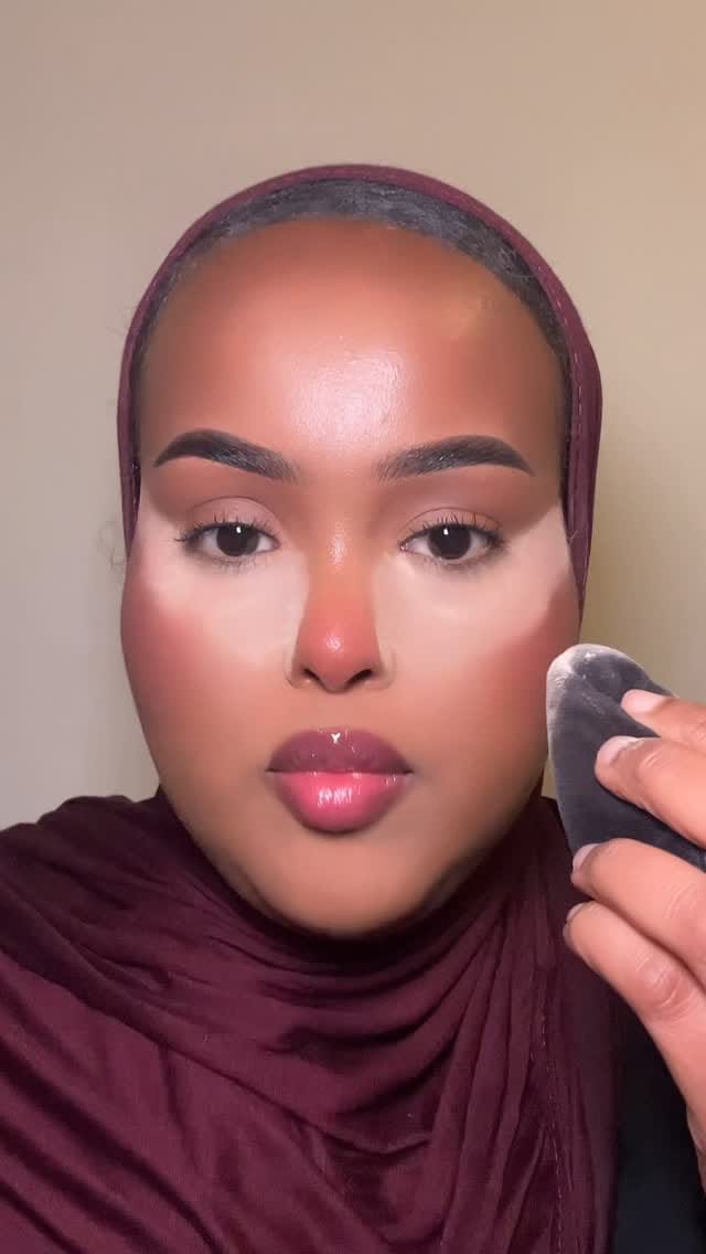 Post 8 by 𝗛𝗮𝗻𝗻𝗮𝗵 💋 on Instagram (video)