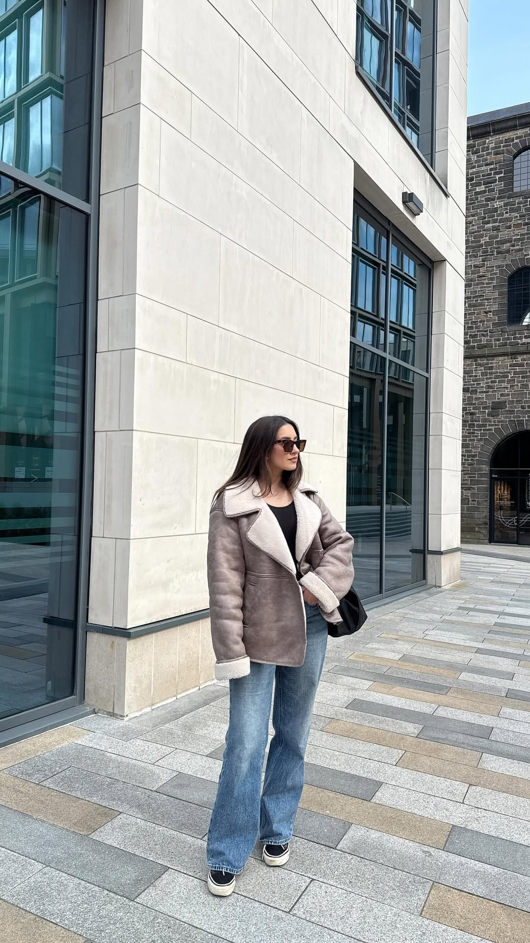 Post 5 by Sabreena Khan on Instagram (video)