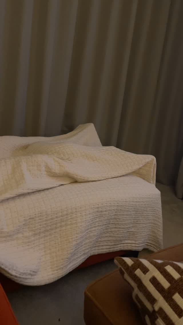 Post 10 by Jamie Lynch on Instagram (video)