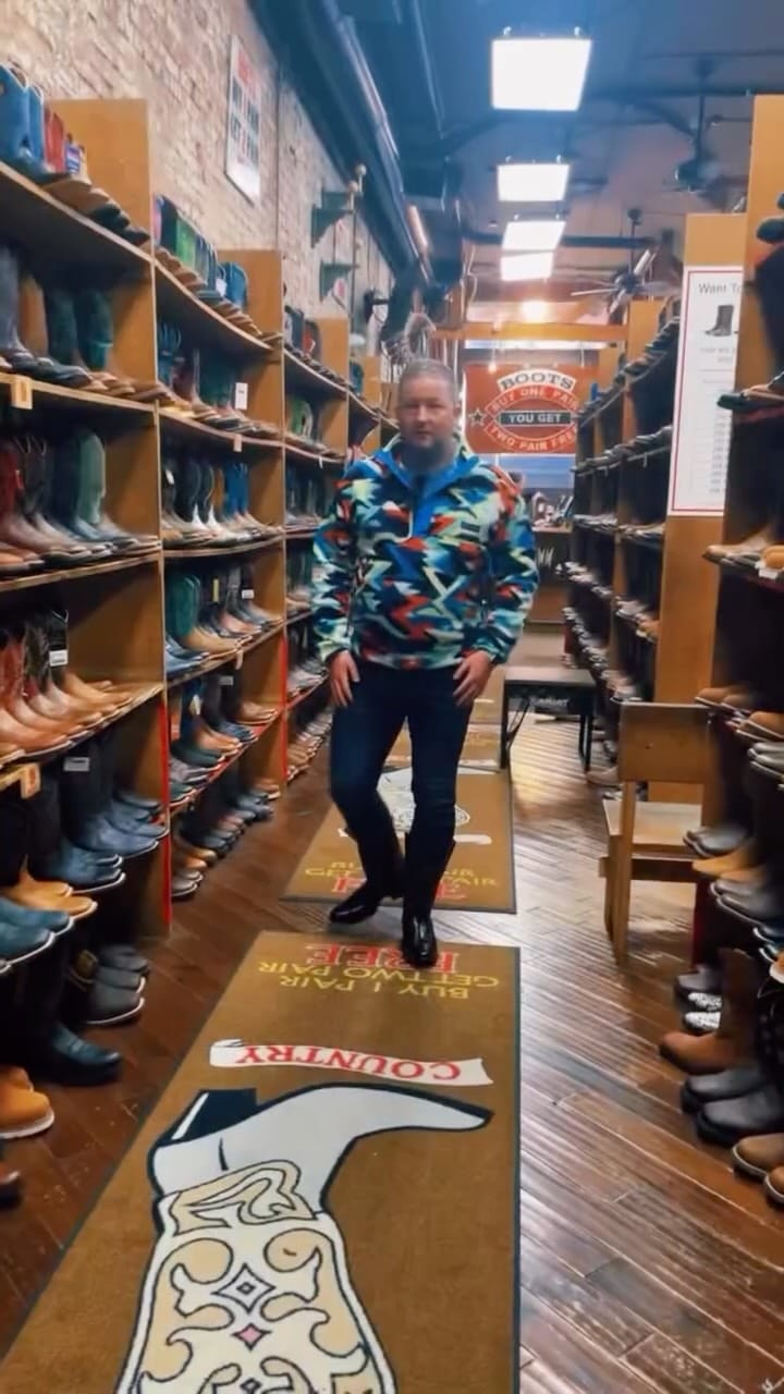 Post 6 by Jamie Lynch on Instagram (video)