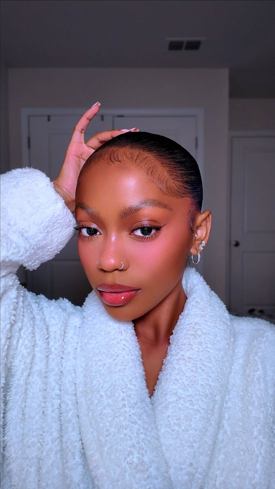 Post 4 by 𝑴𝑰𝑲𝑨𝑹𝑰𝑨 on Instagram (video)
