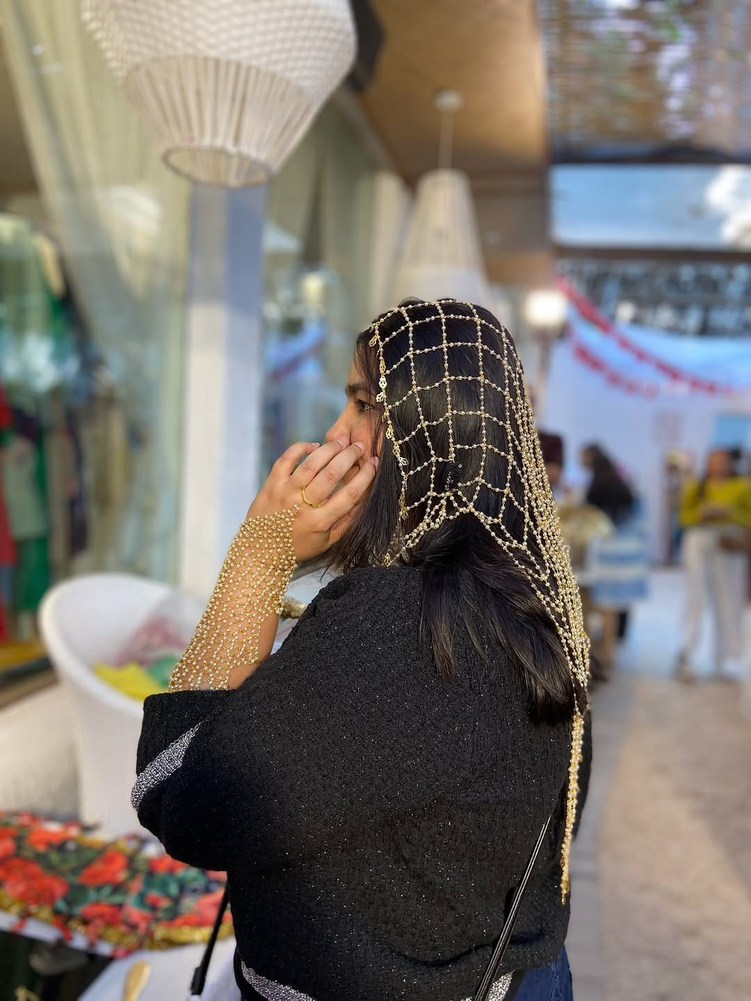 Post 7 by Aria Krishnamurti on Instagram (carousel)
