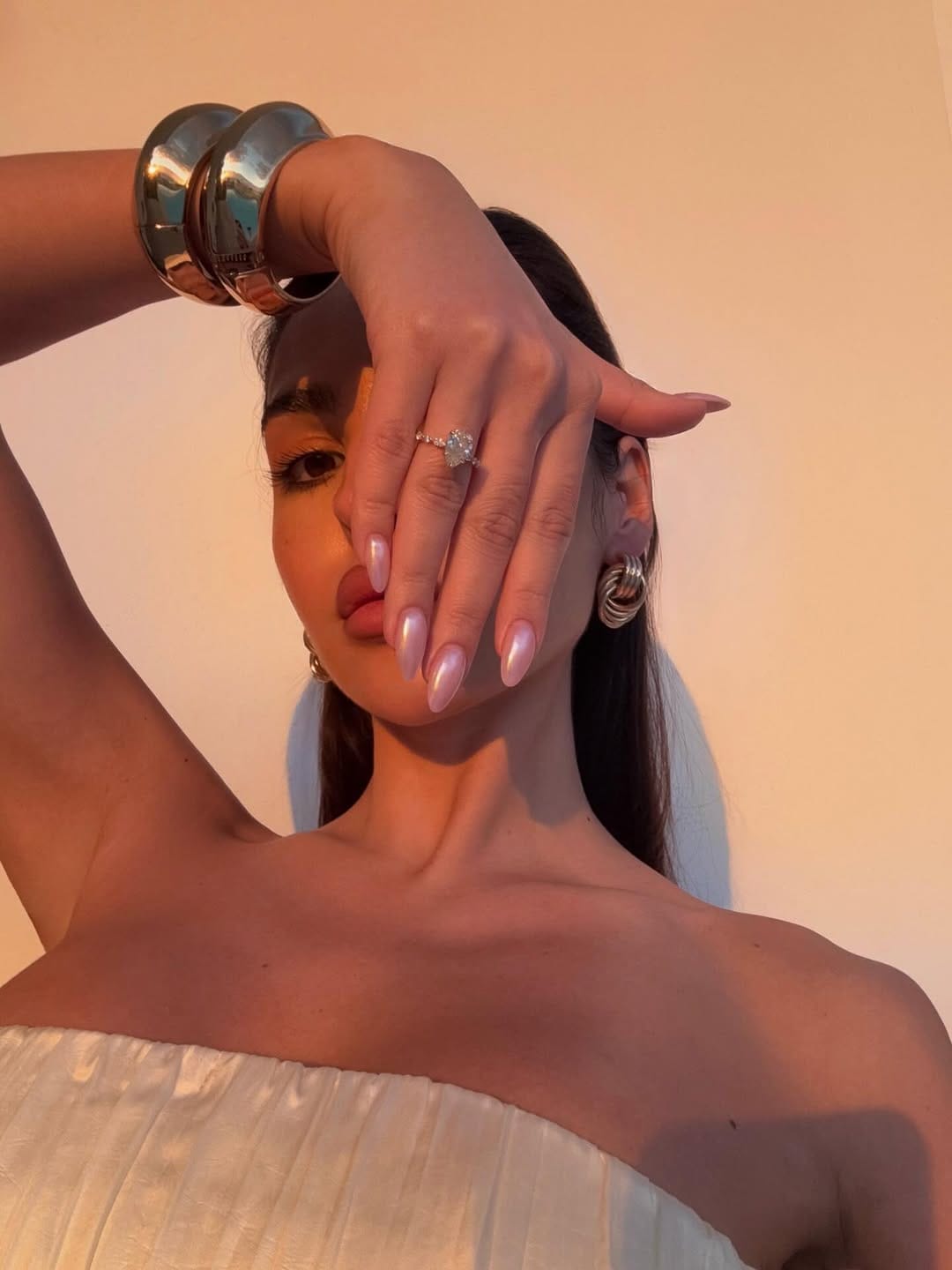 Post 3 by 𝓔𝓿𝓮𝓵𝓲𝓷𝓪  𝓟𝓪𝓼𝓬𝓪𝓻𝓾 on Instagram (carousel)