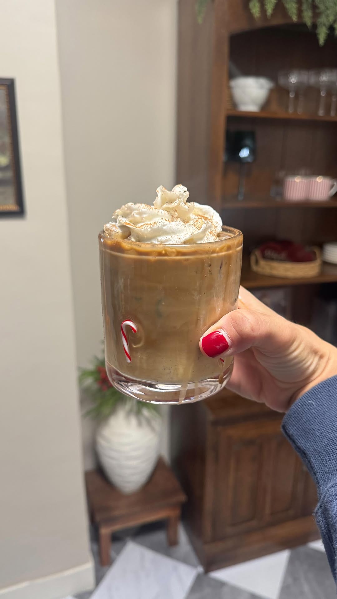 Post 8 by Chelsea Hernandez on Instagram (video)