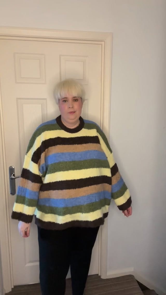 Post 8 by Camilla on Instagram (video)
