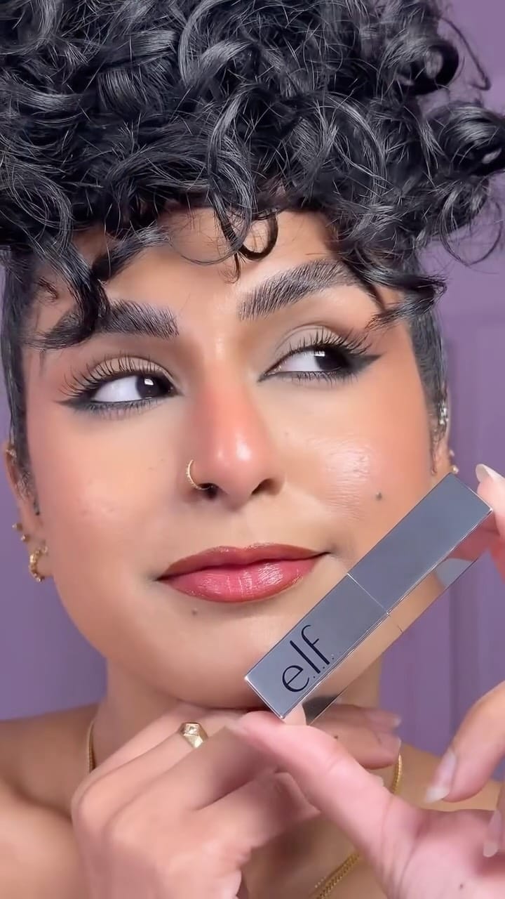 Post 2 by Dil Tani Gamage on Instagram (video)