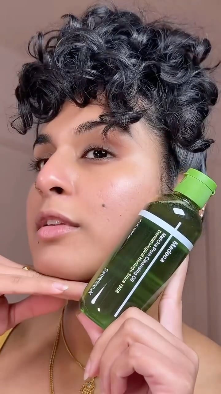 Post 4 by Dil Tani Gamage on Instagram (video)