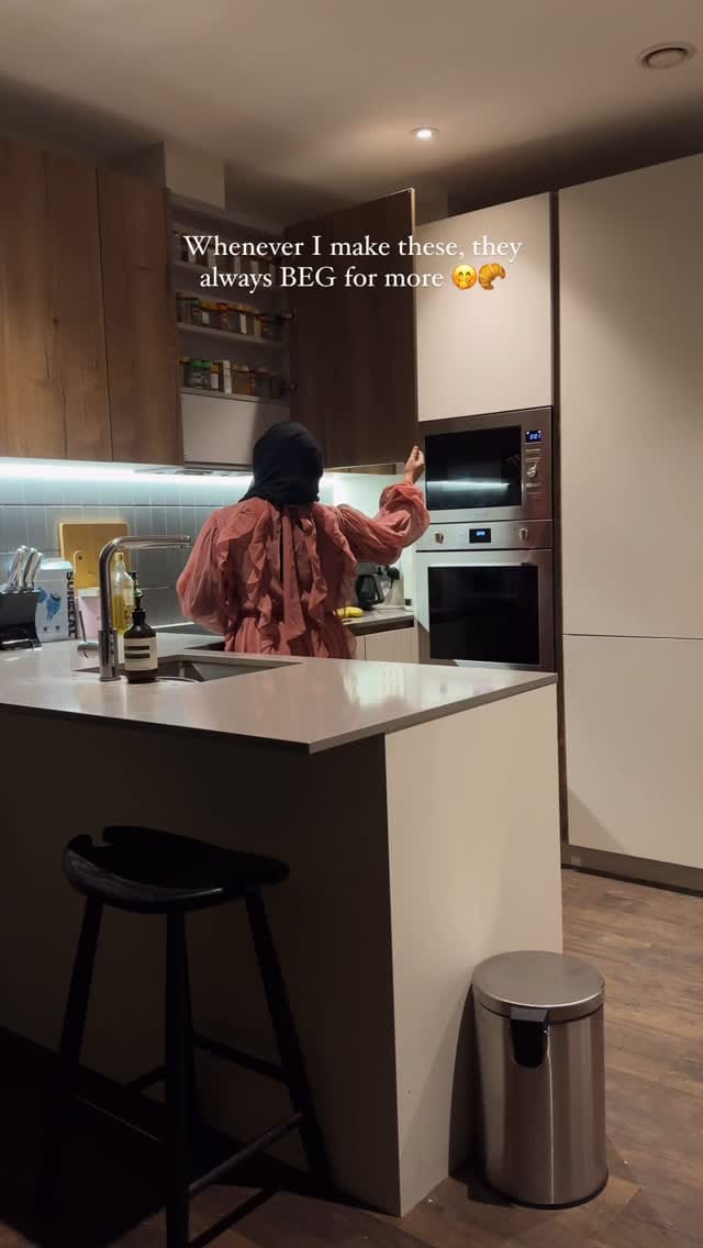 Post 10 by Zainab Faizal on Instagram (video)