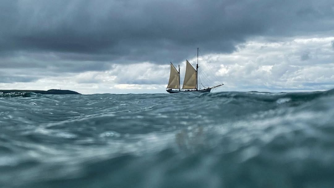 Post 6 by Joshua Bond on Instagram (image)