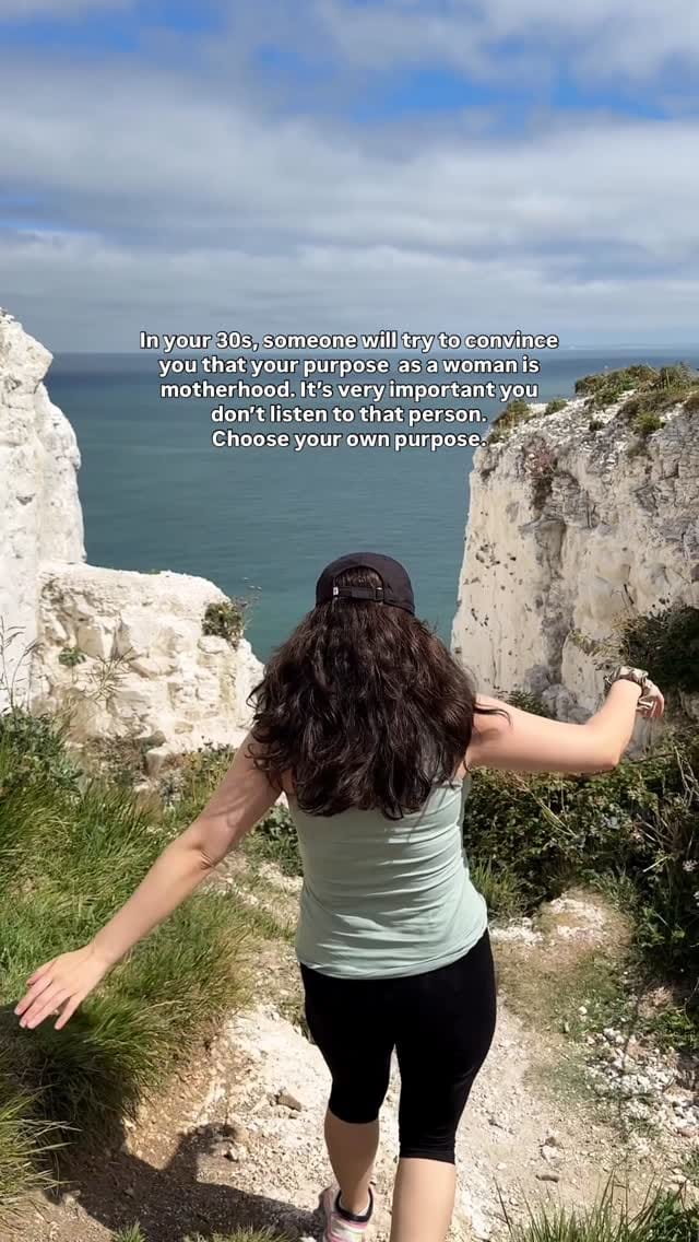Post 6 by Samreen Essa on Instagram (video)