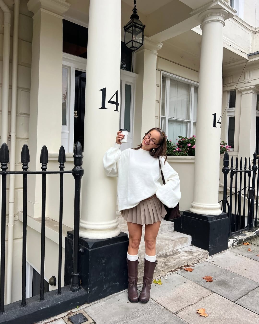 Post 8 by Saoirse on Instagram (carousel)
