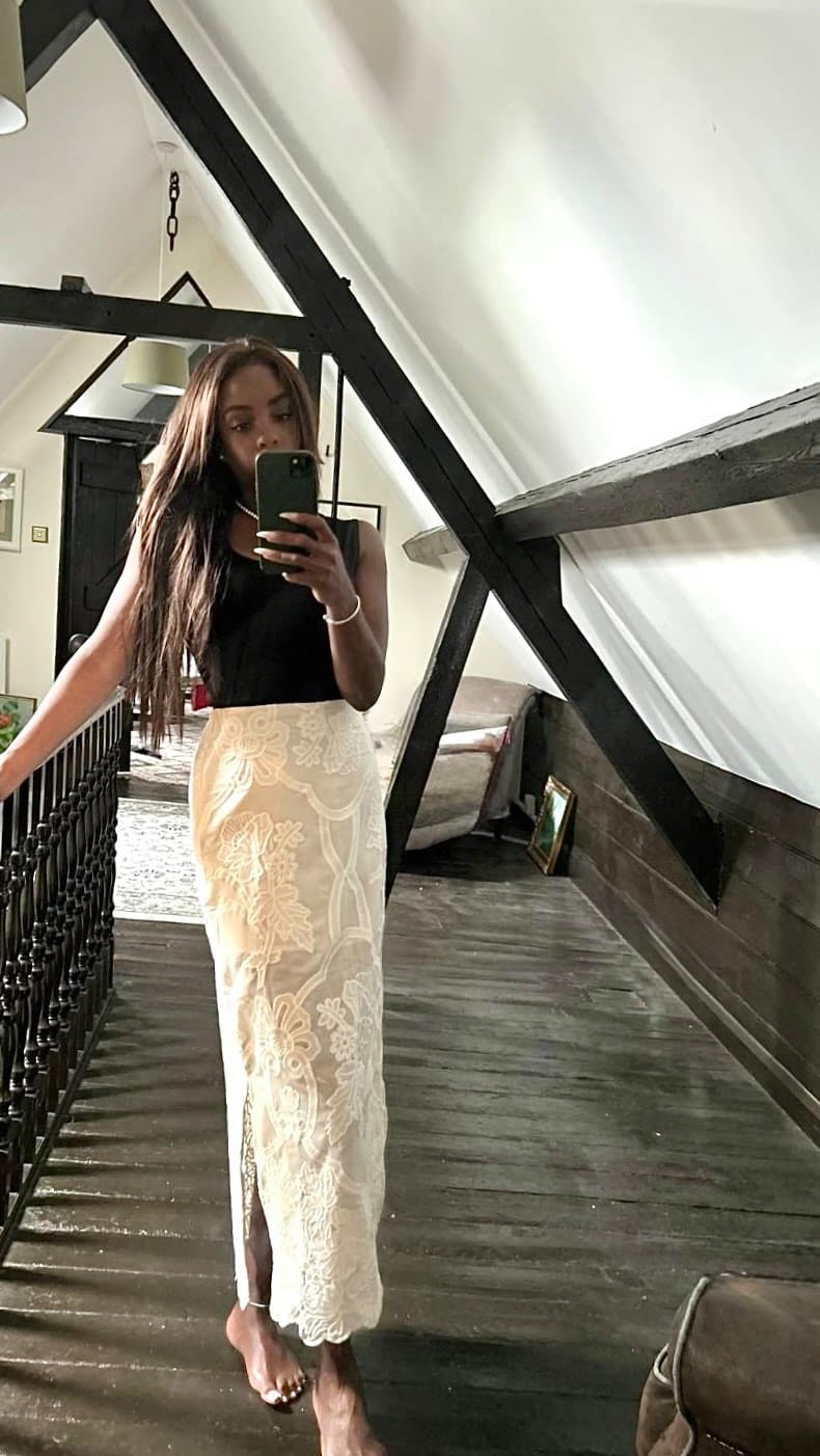 Post 2 by VENETIA WILLIAMS on Instagram (video)