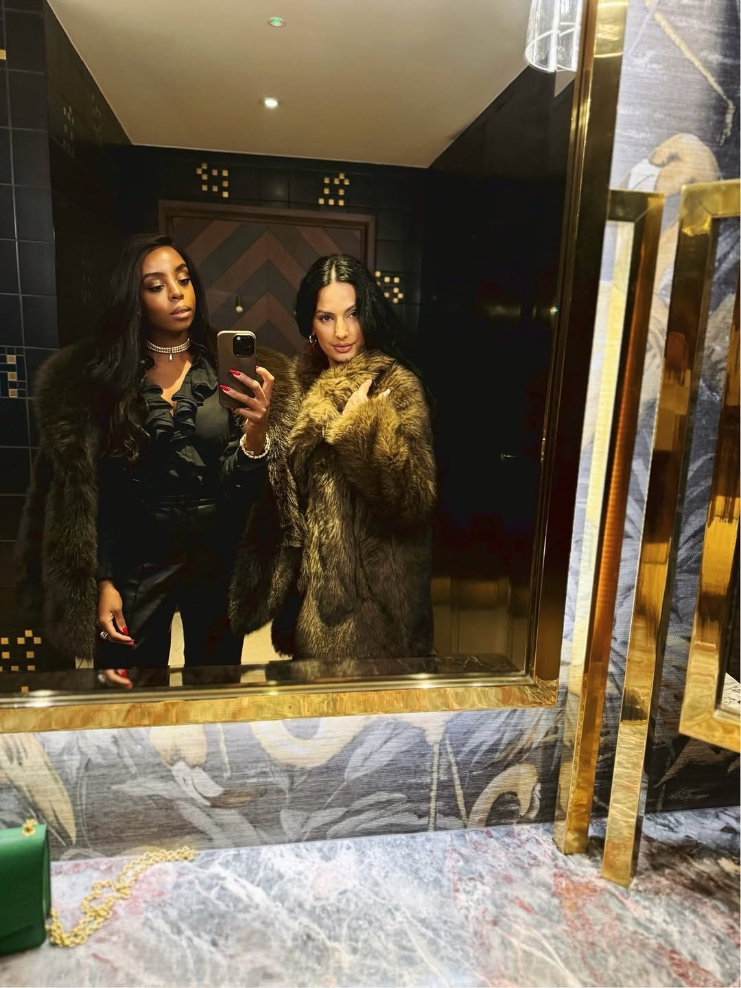Post 4 by VENETIA WILLIAMS on Instagram (carousel)