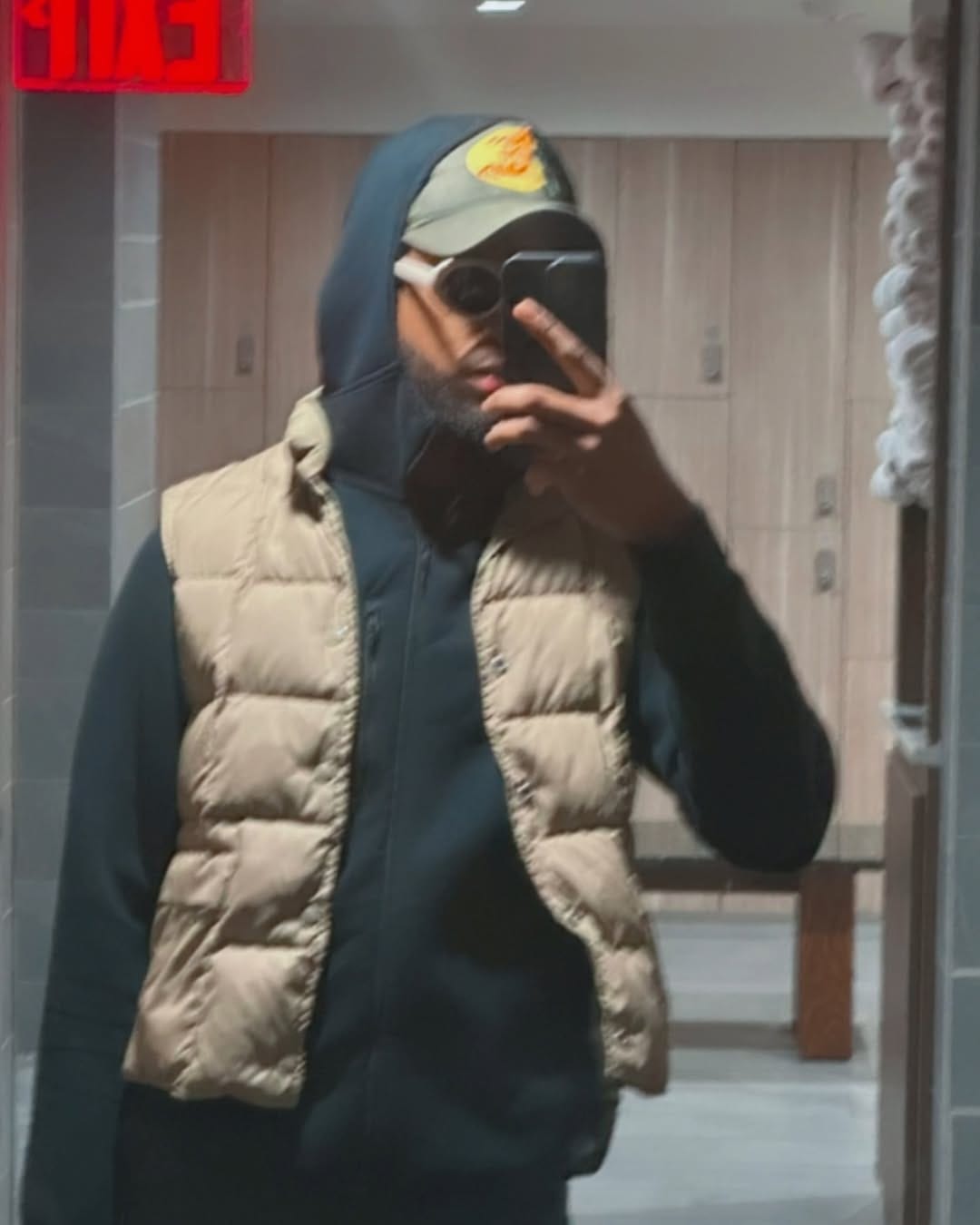 Post 5 by Dior Robinson on Instagram (image)