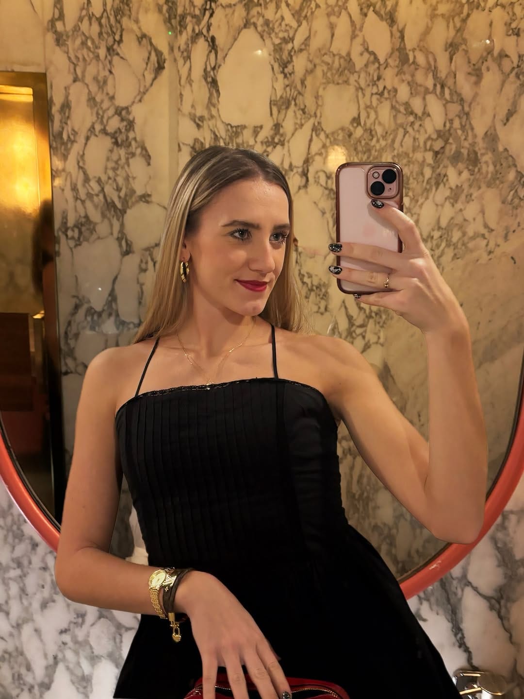 Post 2 by Wiktoria Tracz on Instagram (carousel)