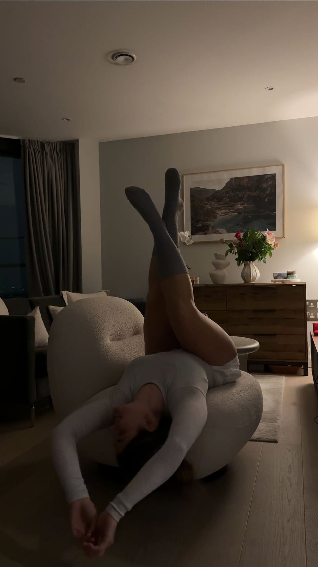 Post 6 by Elle Edwards on Instagram (video)