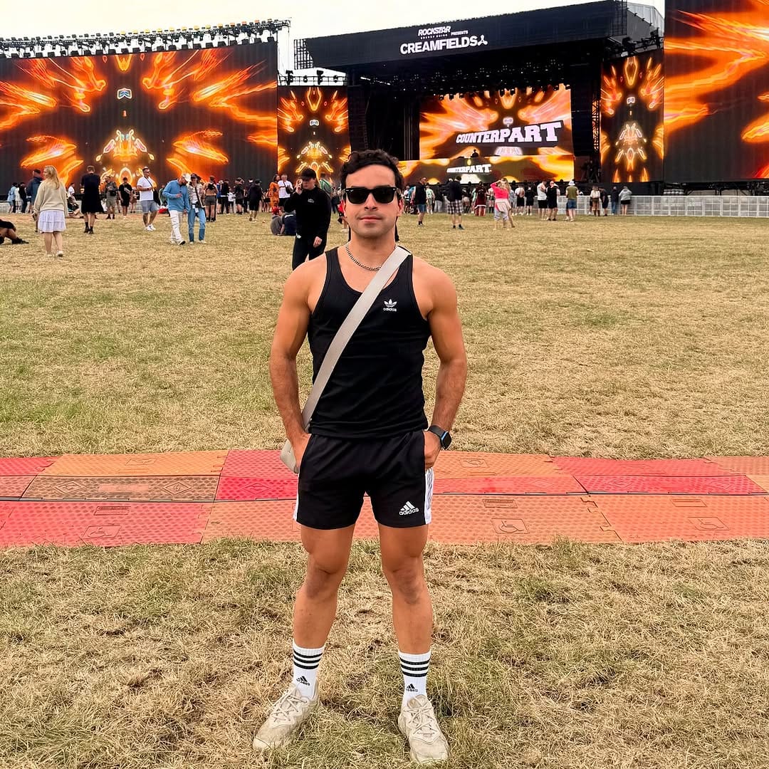 Post 6 by Johnny Moreira on Instagram (carousel)