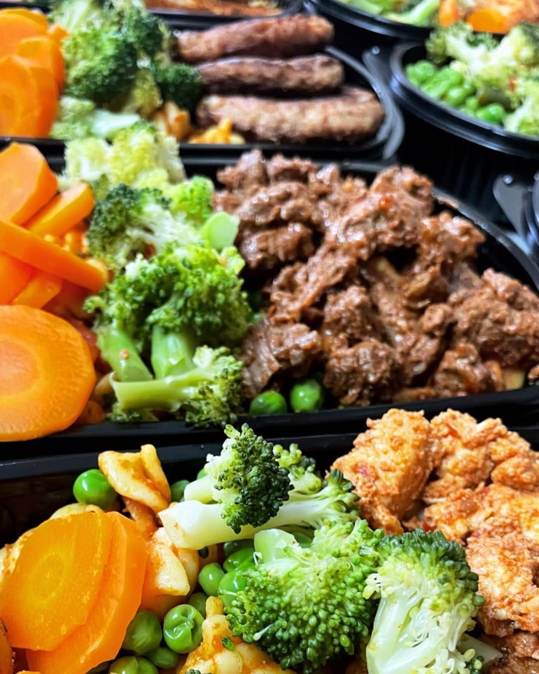 Post 4 by GYM DINS on Instagram (image)