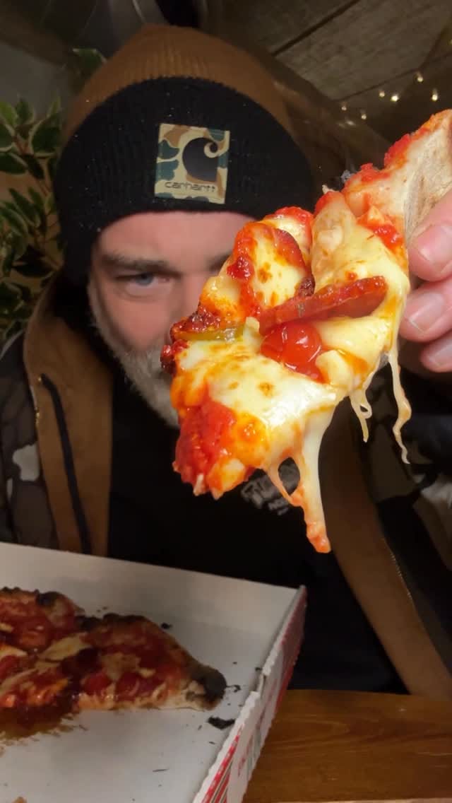 Post 8 by Ollie Eats|Food|London|BBQ|Travel on Instagram (video)