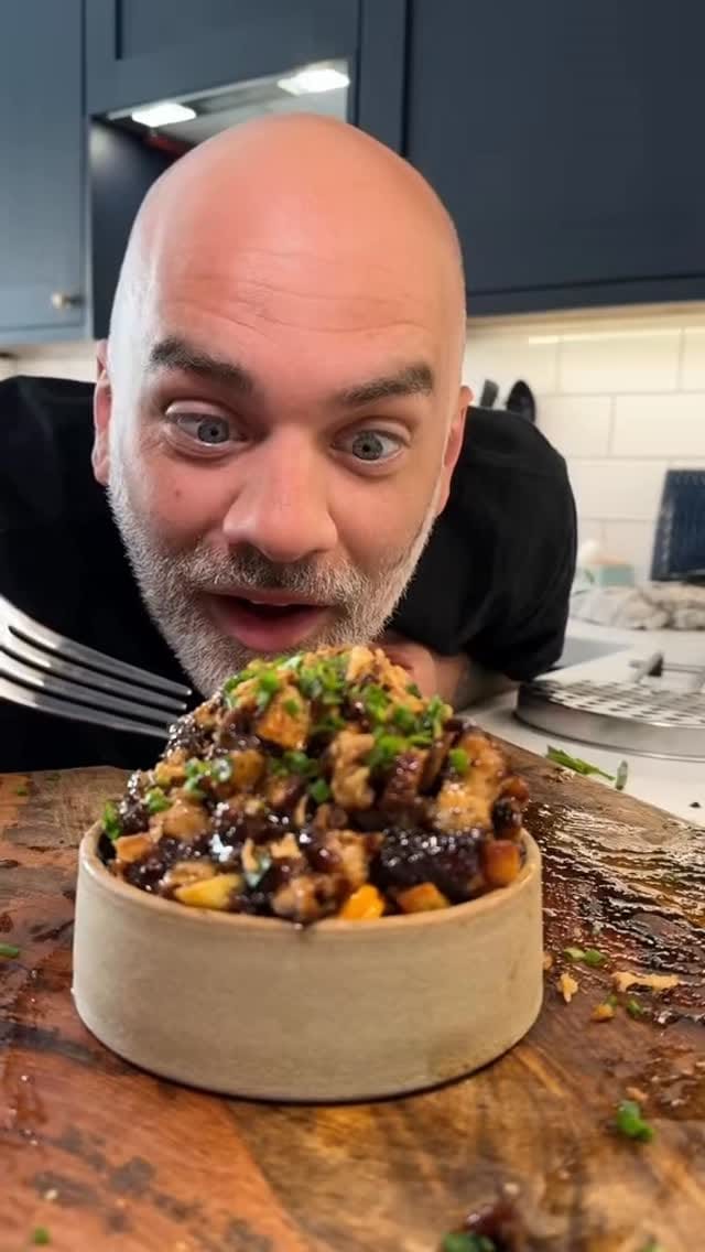 Post 9 by Ollie Eats|Food|London|BBQ|Travel on Instagram (video)