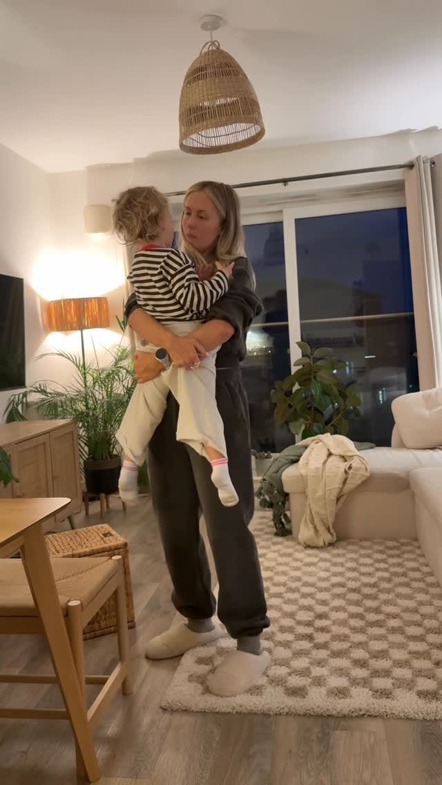 Post 5 by Ellie Frost on Instagram (video)