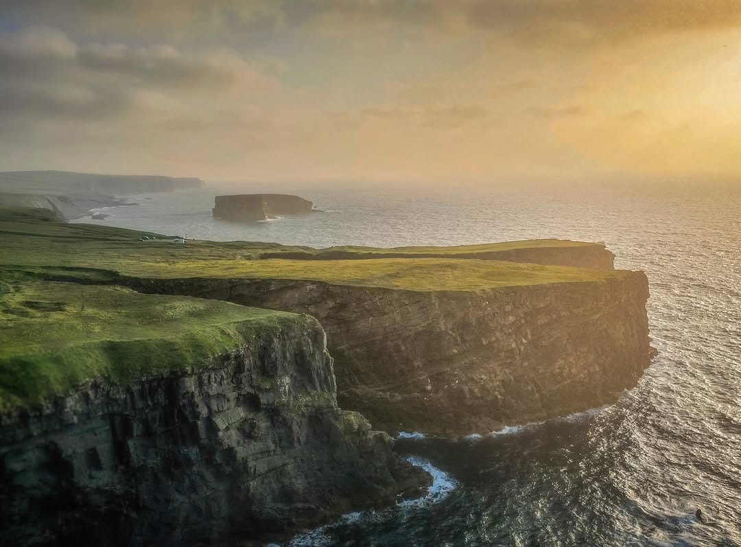 Post 8 by Frank Cosgrove on Instagram (image)